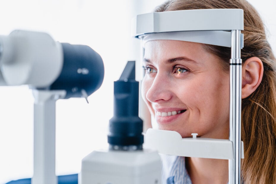 Best eye specialists dubai
