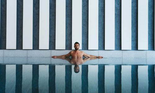 Chenot_Palace_Swimmingpool.jpg